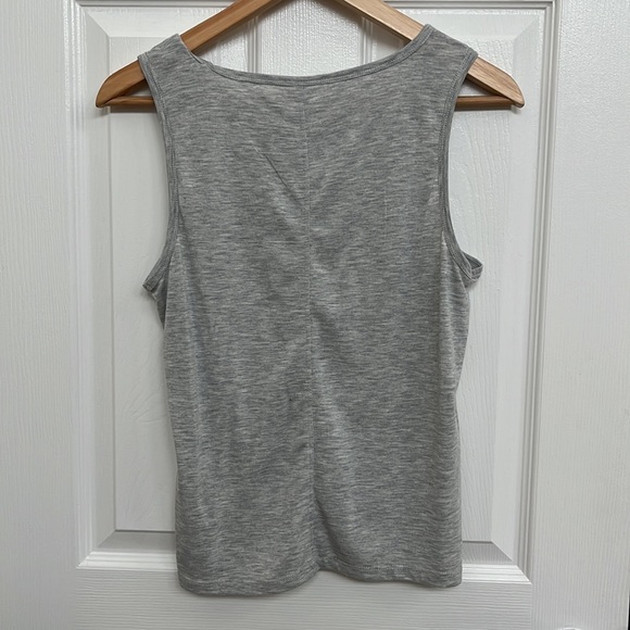 Pale Gray Sleeveless Yoga Top Size Small - Picture 3 of 4